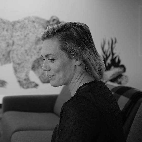 Meet your Posher, Gillian - Picture 1 of 1